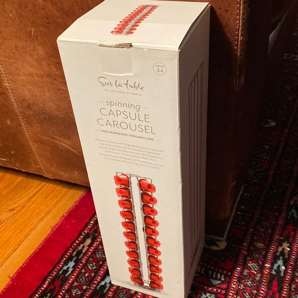 SurLaTable spinning carousel for Nespresso original line capsules - Picture 4 of 6